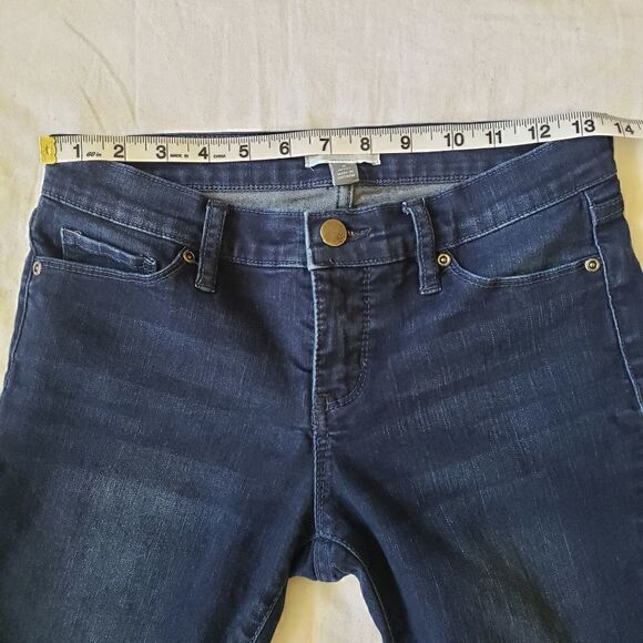 New York & Company Petite Skinny Jeans Dark 4 - Picture 5 of 5